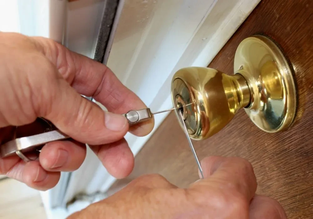 Lockpicking, an unexpected hobby